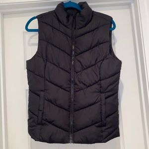 Black Aeropostale Puffer Vest